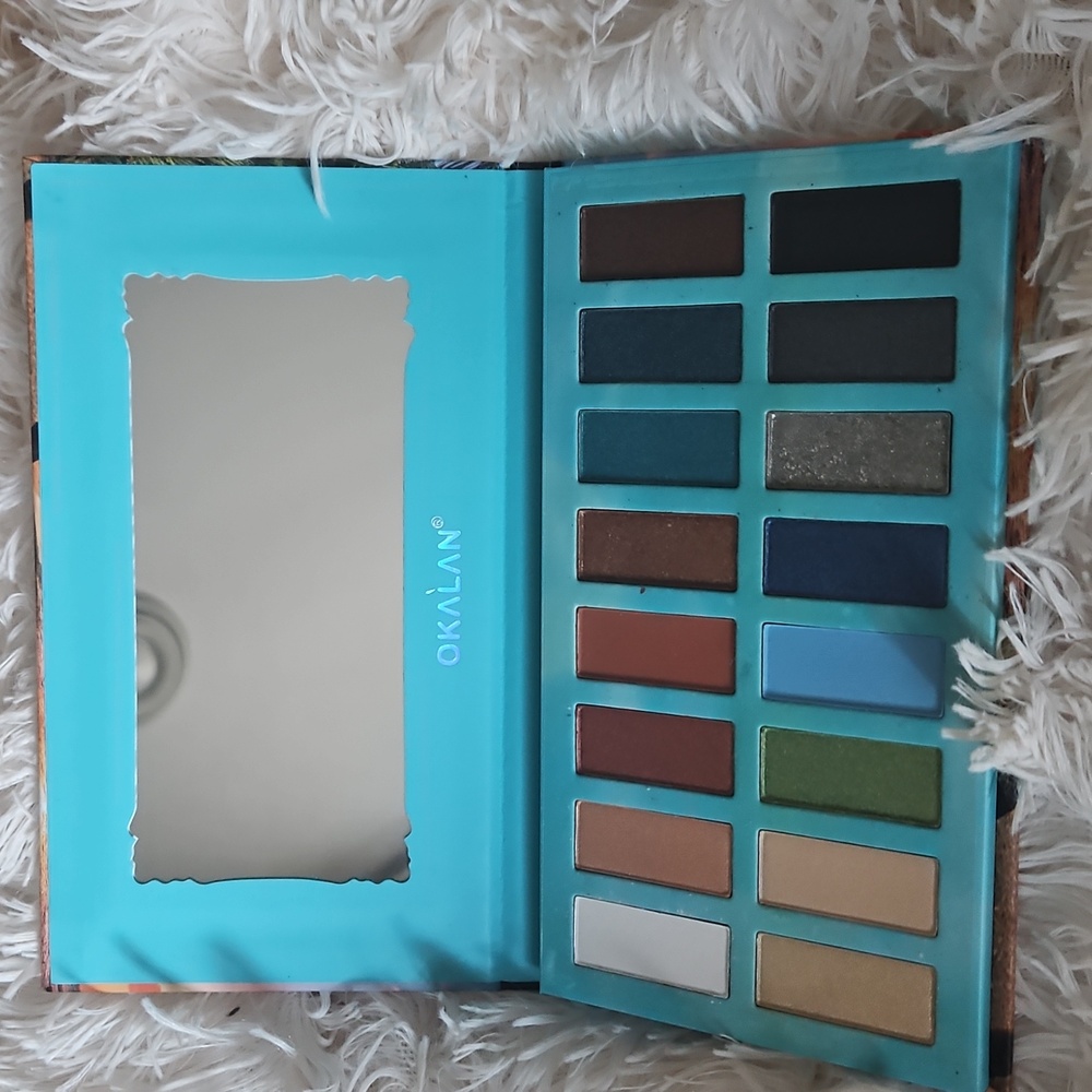 NEW OKALAN BLUES BROWNS EYESHADOW COSMETIC MAKEUP PALETTE